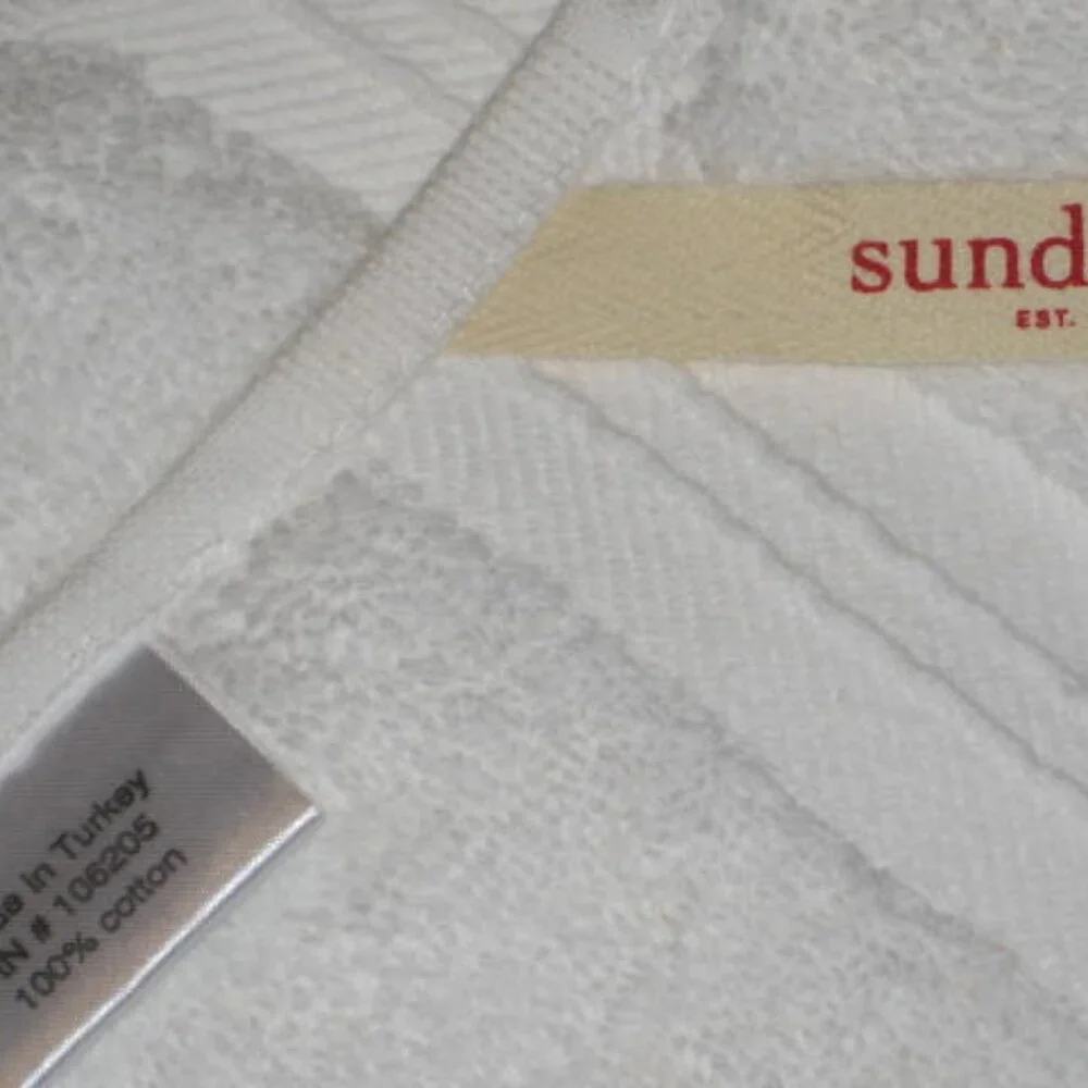 NWT Sundance Catalog White Cotton Washcloth Bath Original Package Made in Turkey